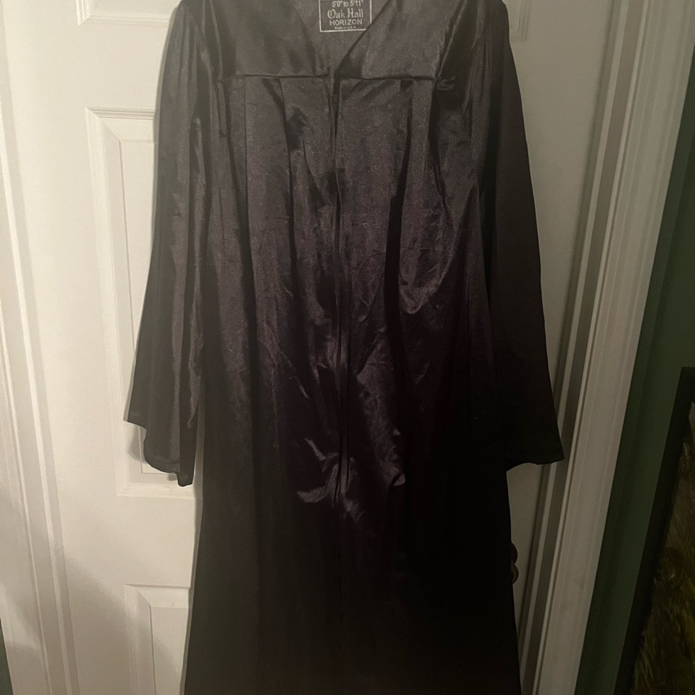 Oak Hall Women's Black Gown